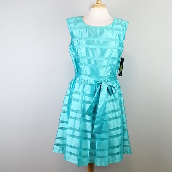 Leslie Fay Dresses & Skirts - Leslie Fay Striped Belted A-line Dress Sz 14